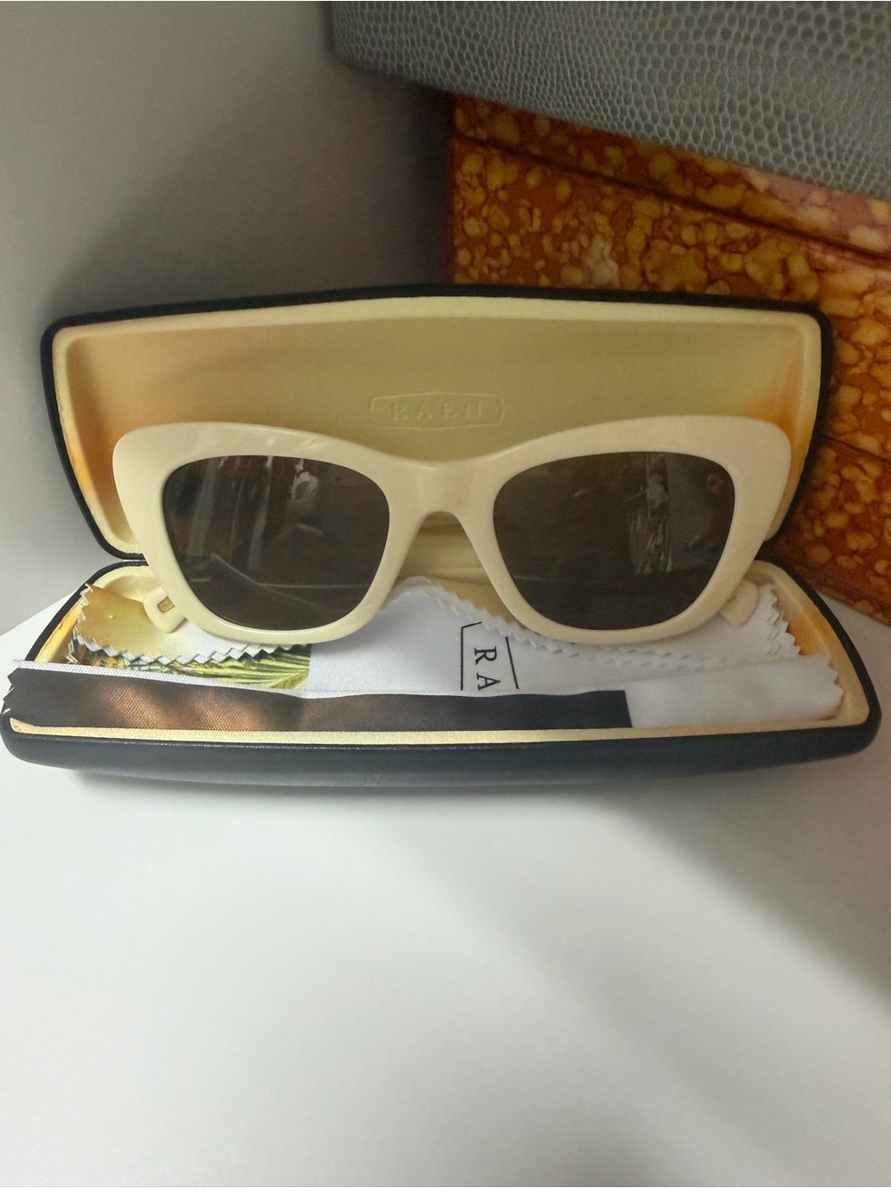 RAEN Cream Cat-Eye Sunglasses with Dark Lenses NEVER WORN